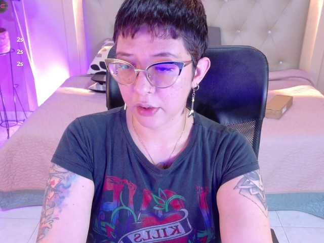 chloe-rosse live cam on BongaCams