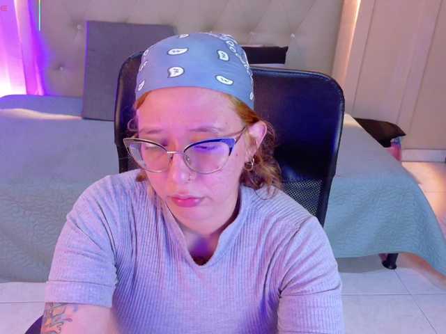 chloe-rosse live cam on BongaCams