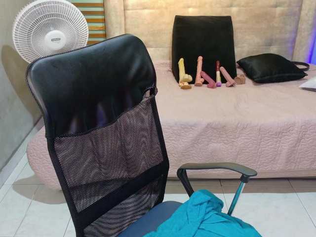 chloe-rosse live cam on BongaCams