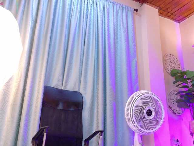 chloe-rosse live cam on BongaCams