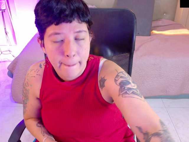 chloe-rosse live cam on BongaCams