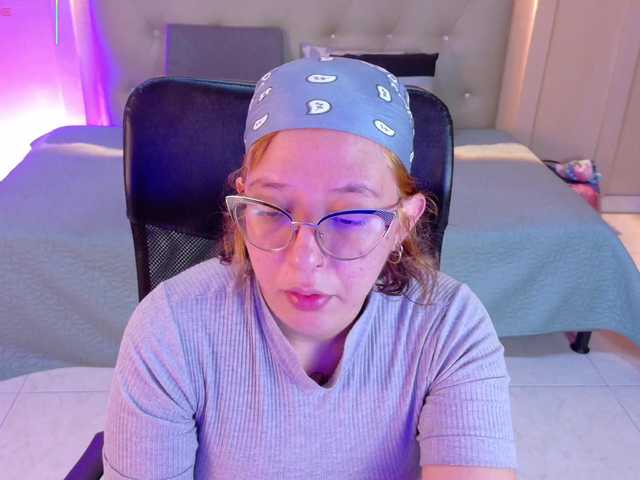 chloe-rosse live cam on BongaCams
