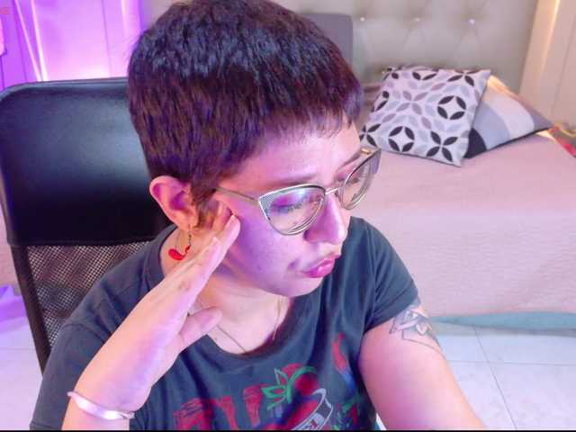 chloe-rosse live cam on BongaCams