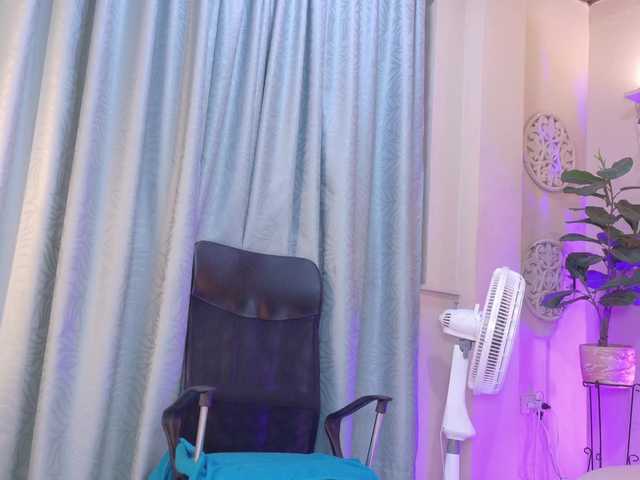 chloe-rosse live cam on BongaCams