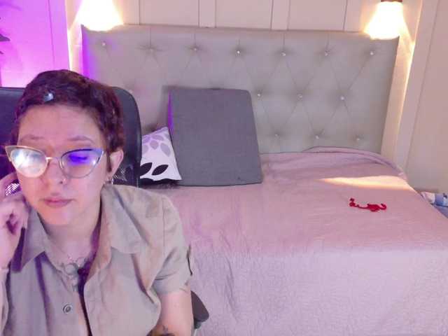 chloe-rosse live cam on BongaCams