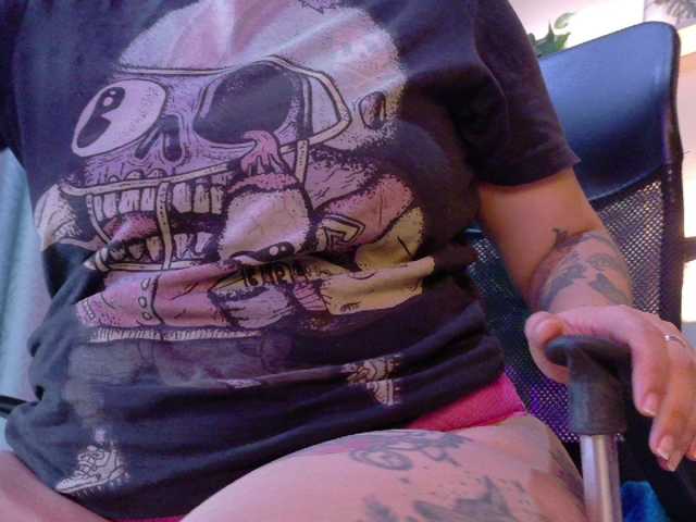 chloe-rosse live cam on BongaCams