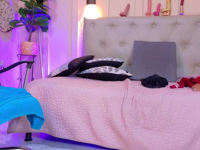 chloe-rosse live cam on BongaCams