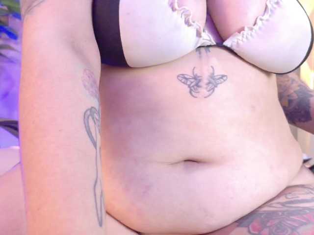 chloe-rosse live cam on BongaCams