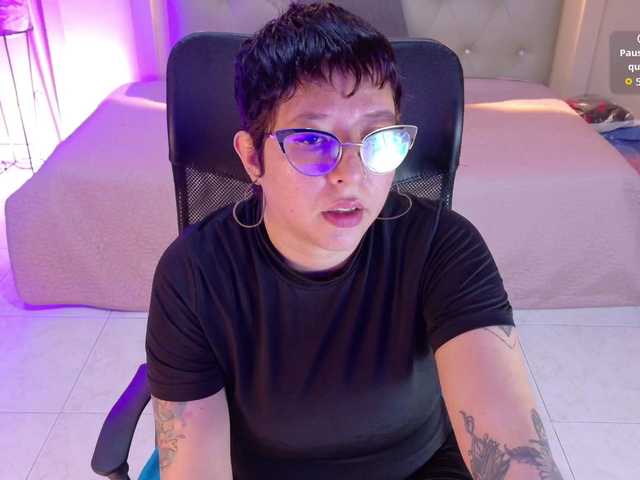 chloe-rosse live cam on BongaCams