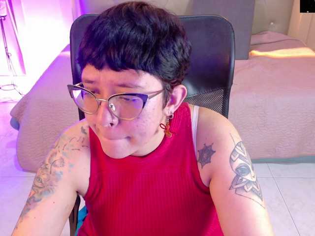 chloe-rosse live cam on BongaCams