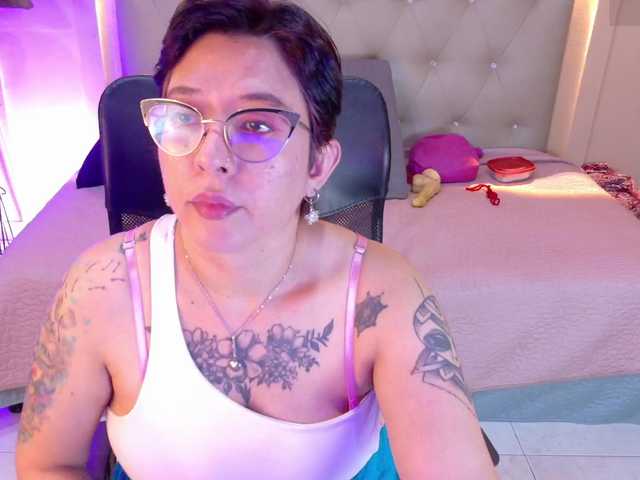 chloe-rosse live webcam show
