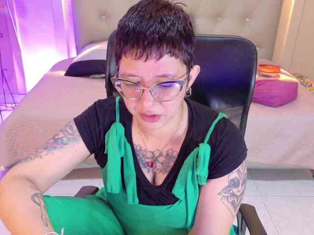 chloe-rosse webcam