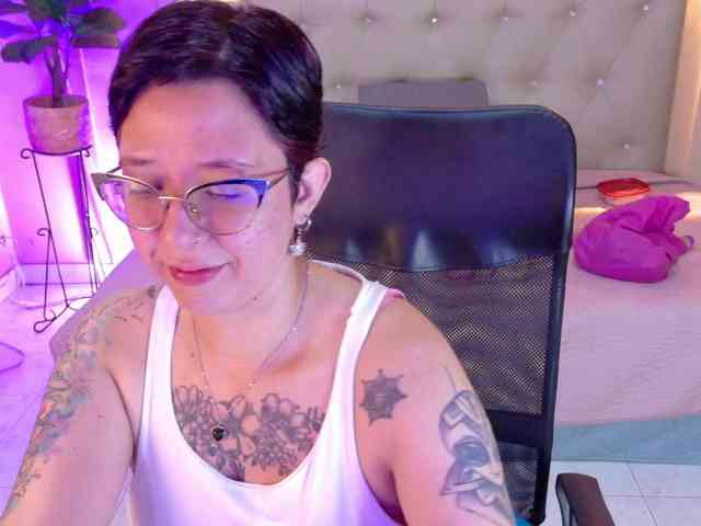 chloe-rosse webcam
