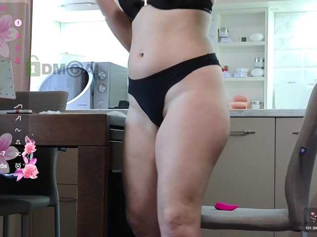 MashaWoW live cam on BongaCams