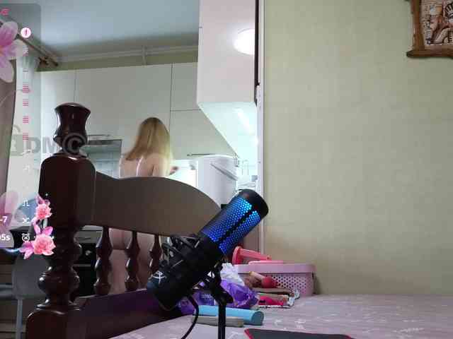 MaryWoooW webcam