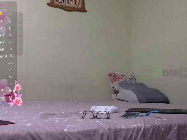 MaryWoooW webcam