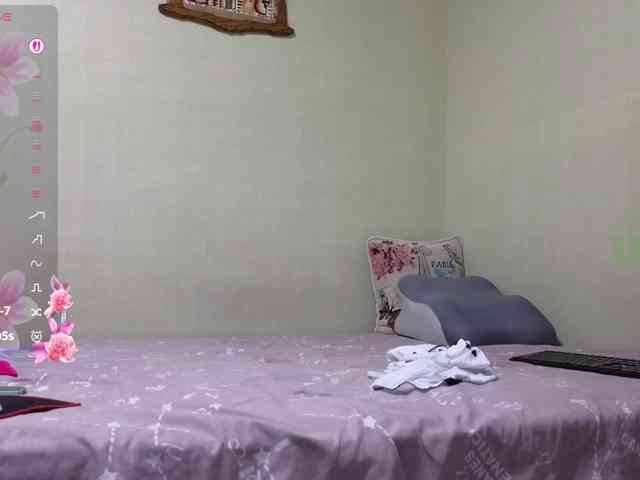MaryWoooW webcam
