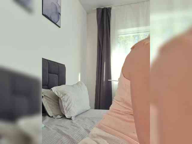 MaryWoooW webcam