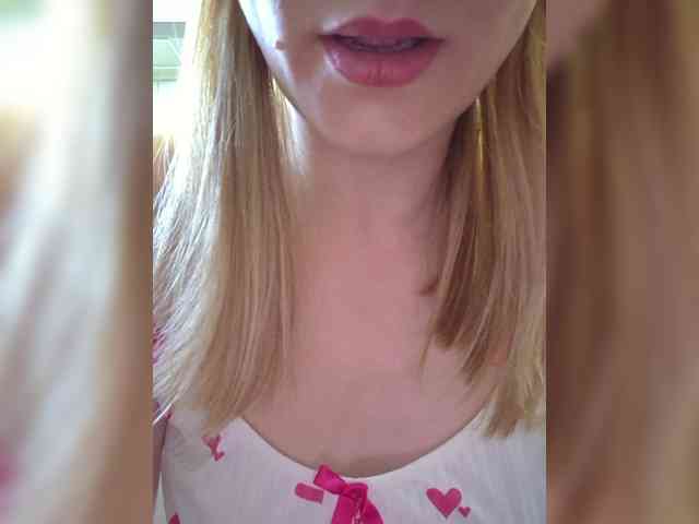 MaryWoooW webcam