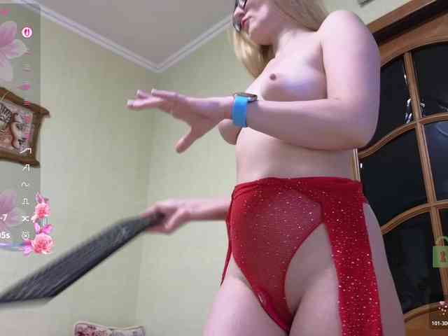 MaryWoooW webcam