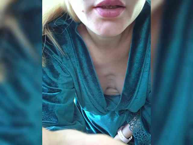 MaryWoooW webcam