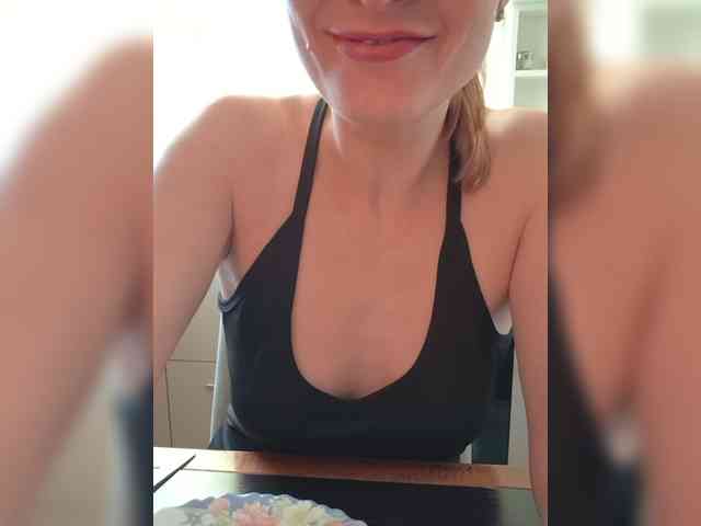 MashaWoW Sex Cam Show