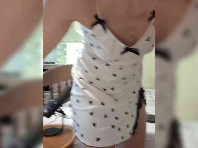 MaryWoooW webcam