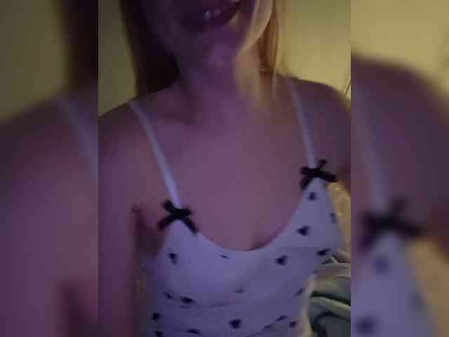 MaryWoooW webcam