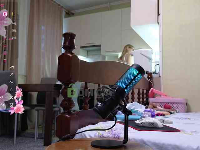 MaryWoooW webcam