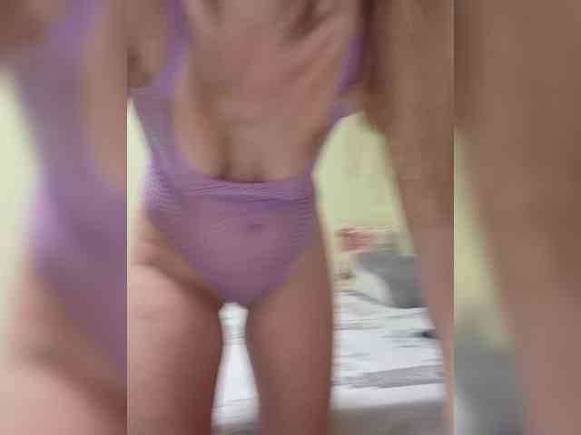 MaryWoooW webcam