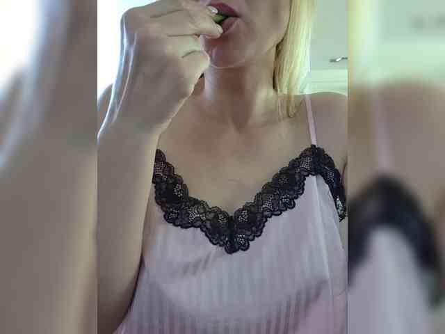 MashaWoW Sex Cam Show