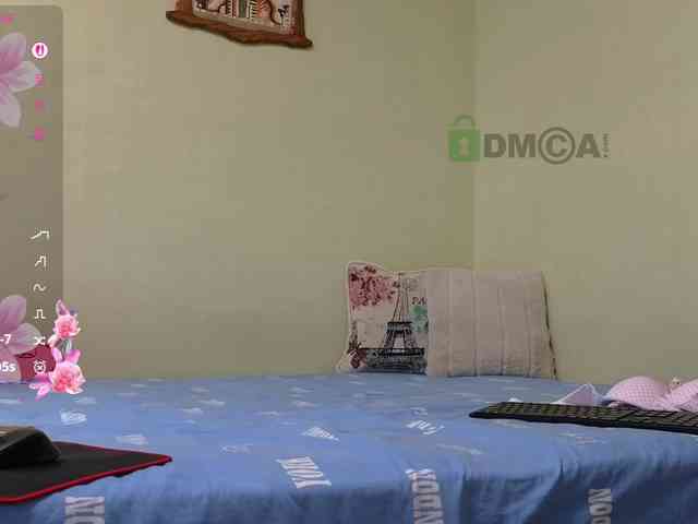 MaryWoooW webcam