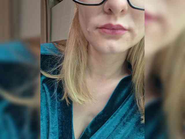 MaryWoooW webcam