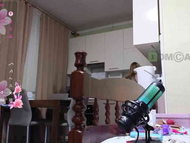 MaryWoooW webcam