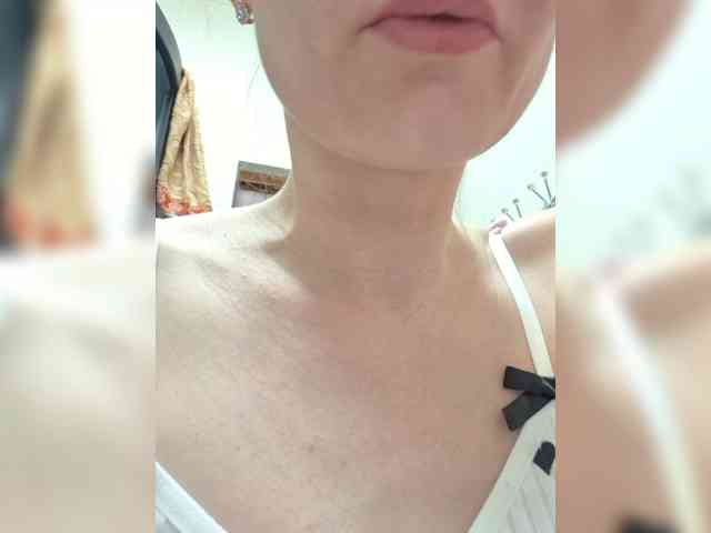 MaryWoooW webcam