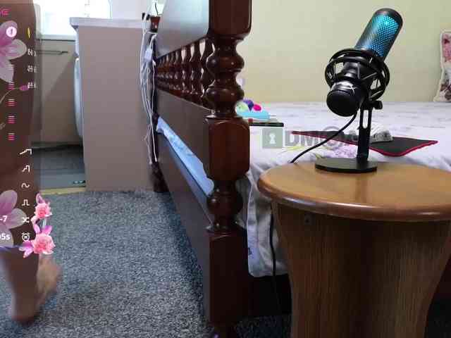 MaryWoooW webcam