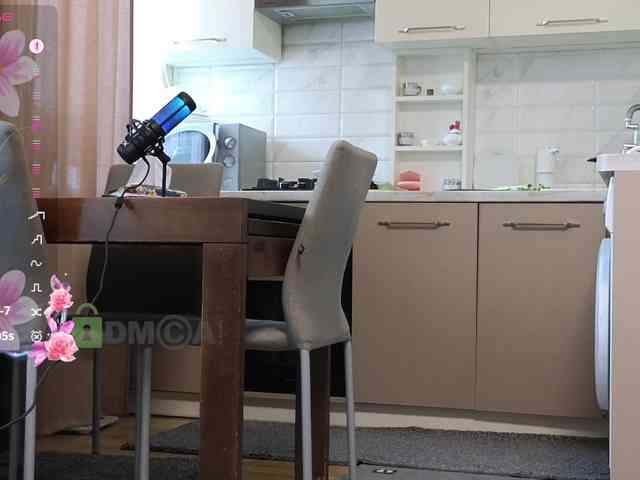MaryWoooW webcam