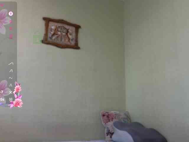 MaryWoooW webcam