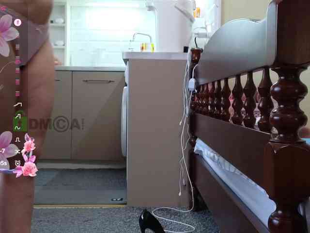 MaryWoooW webcam