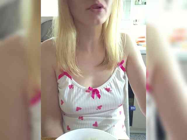 MaryWoooW webcam