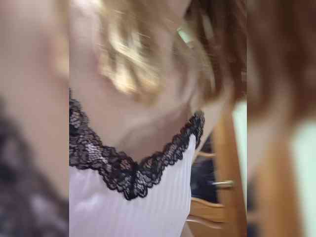 MaryWoooW webcam