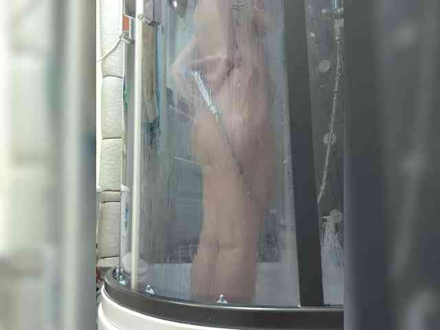 MaryWoooW webcam