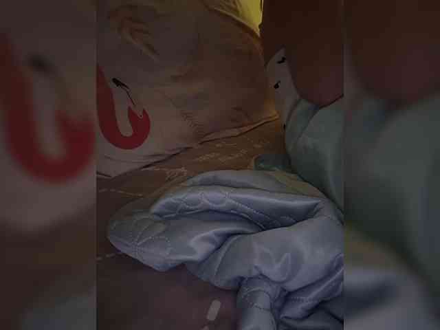 MaryWoooW webcam