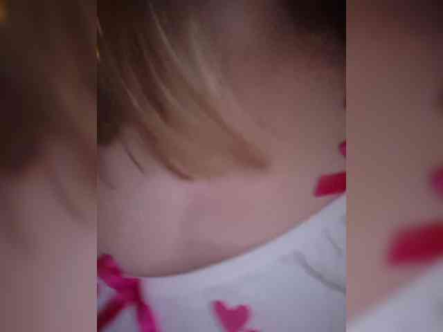 MaryWoooW webcam