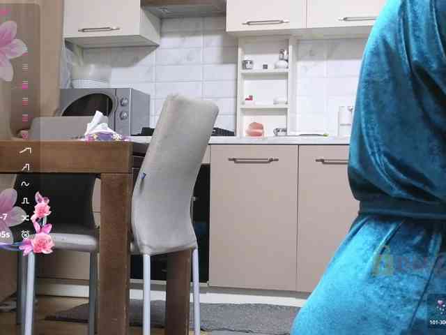 MaryWoooW webcam