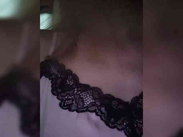 MaryWoooW webcam