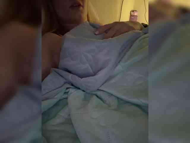 MaryWoooW webcam