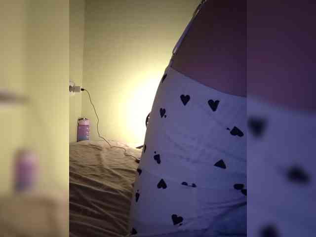 MaryWoooW webcam