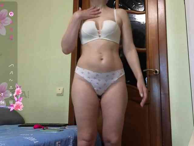 MaryWoooW webcam