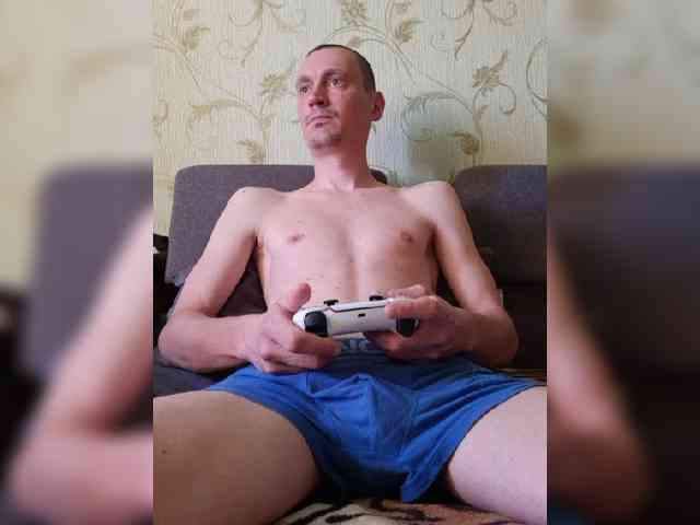 Alex19901990